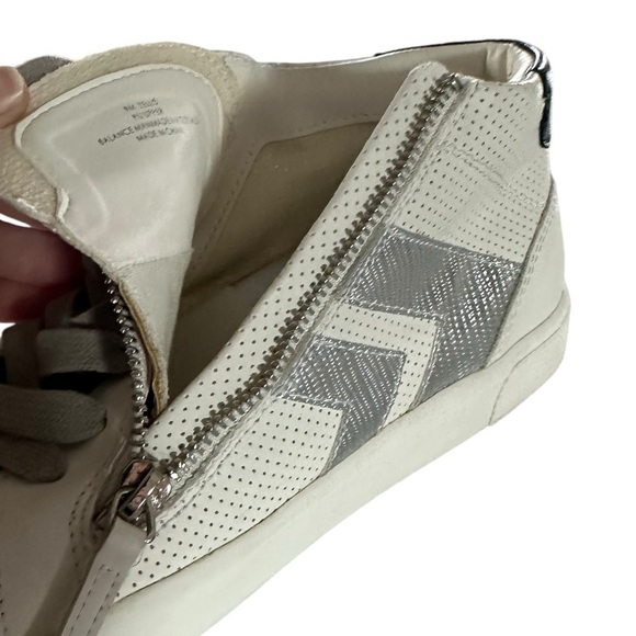 DOLCE VITA ZONYA COPPER AND WHITE LEATHER SNEAKERS SIZE 9 - Picture 11 of 14